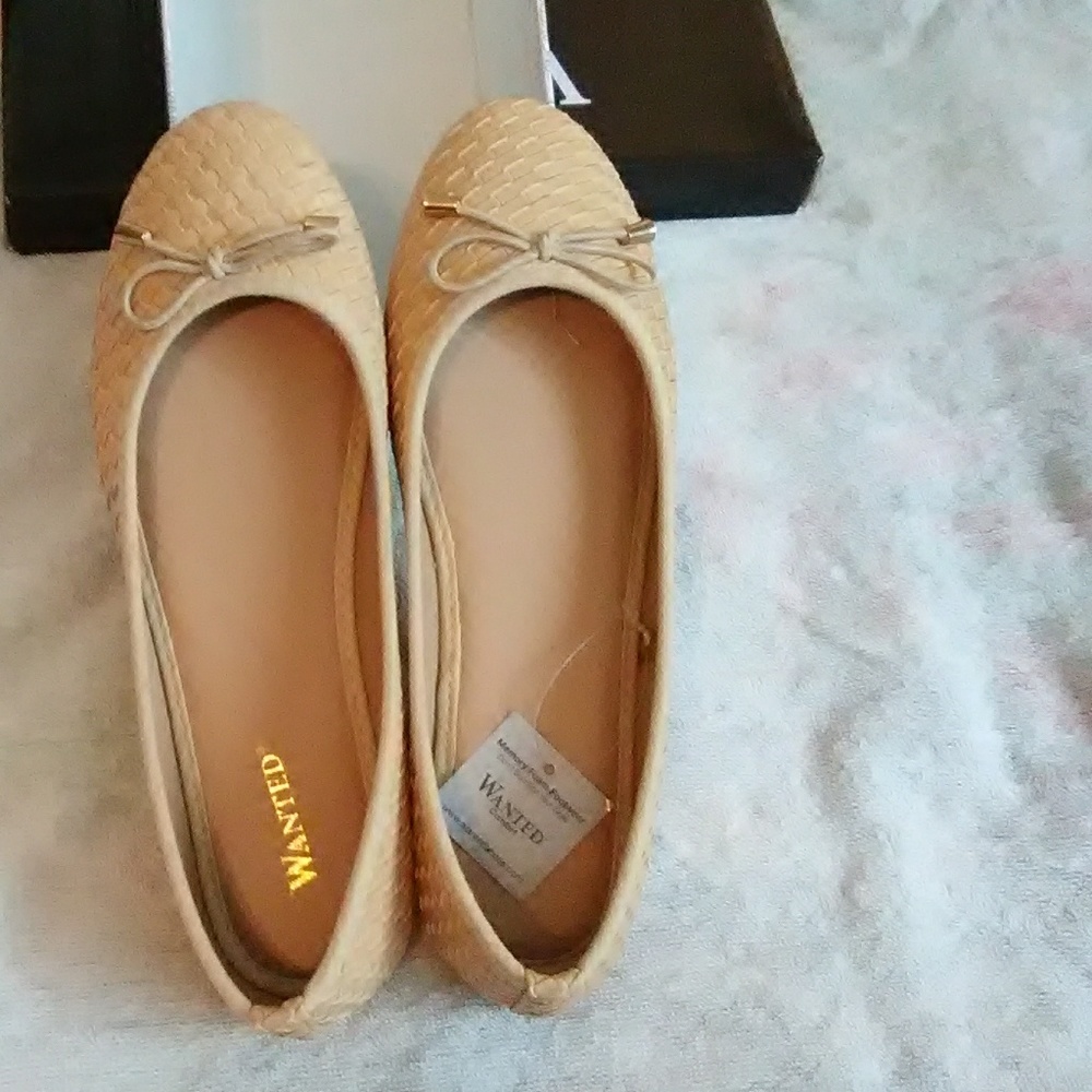 Shoes - Picture 3 of 3